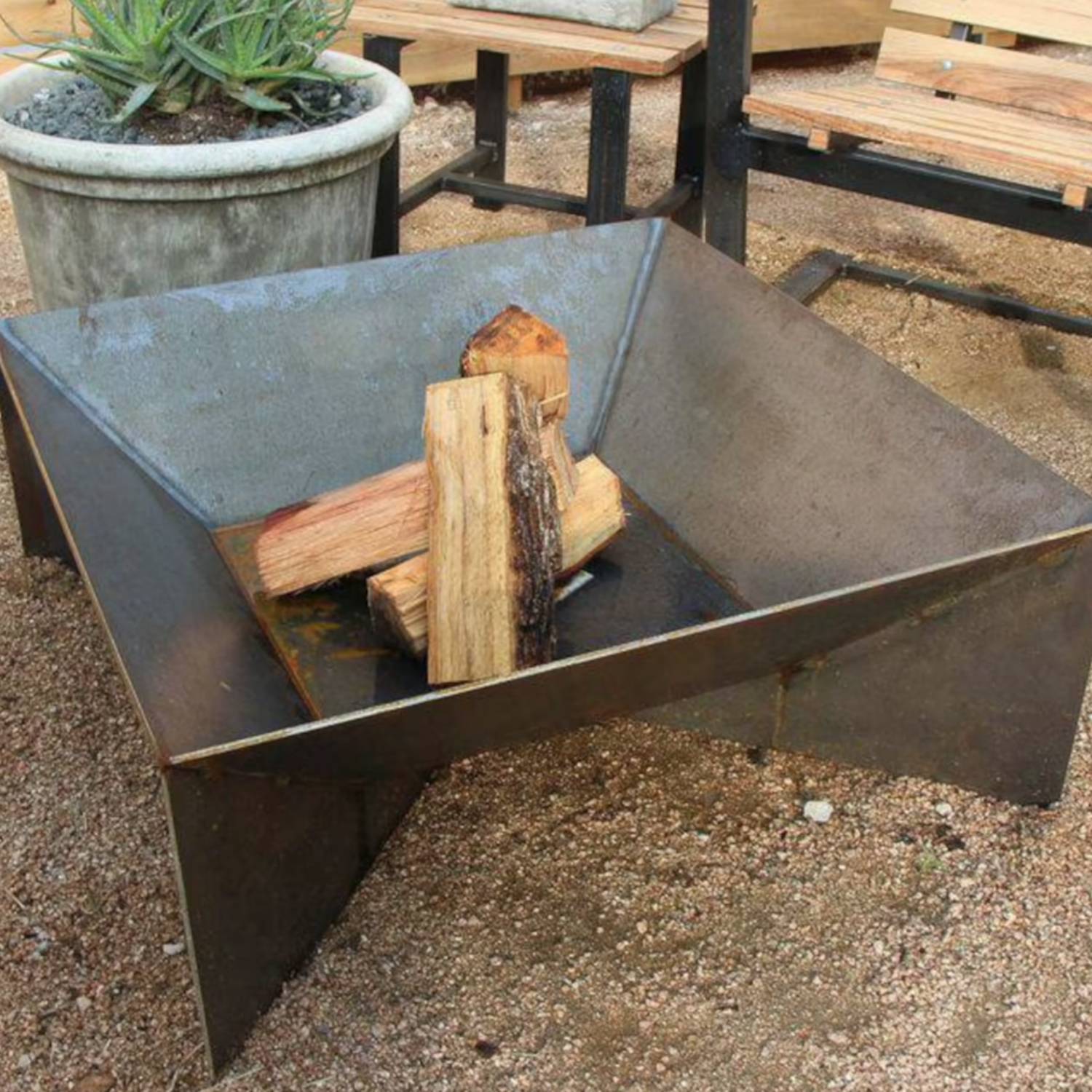 Wood Fire Pit: image 2